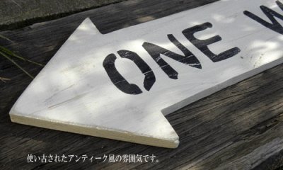 画像1: 木製看板【ONE WAY】